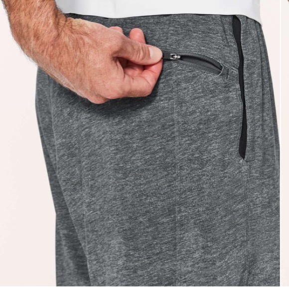 Lululemon T.H.E. Short *Luxtreme Liner 9” - Picture 4 of 9